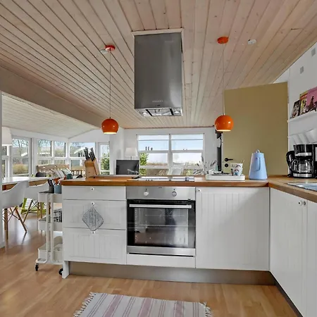 3 Bedroom Awesome In Feriehus