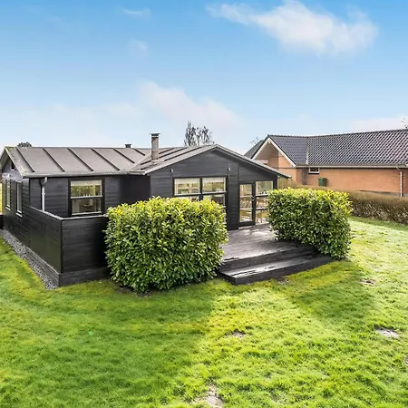 Feriehus 3 Bedroom Awesome In *